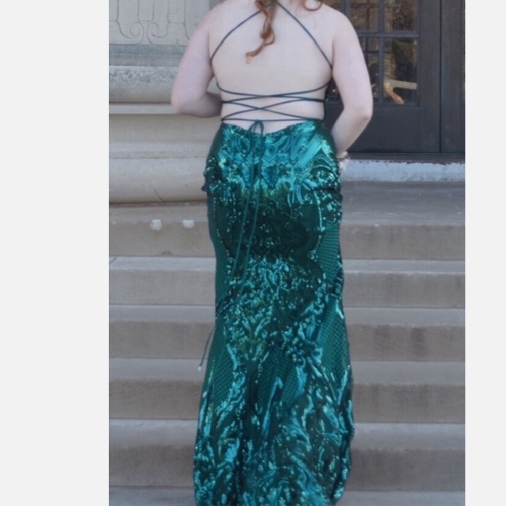 NWT Morillee By Madeline Gardener Sangria Elegant Prom Dress Size 24 Style 47206 - Picture 6 of 10
